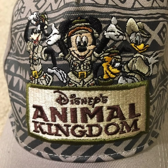 Disney Animal Kingdom Grey Hat Cap Strapback Embroidered Kids Youth Size 54-58cm - Picture 11 of 12